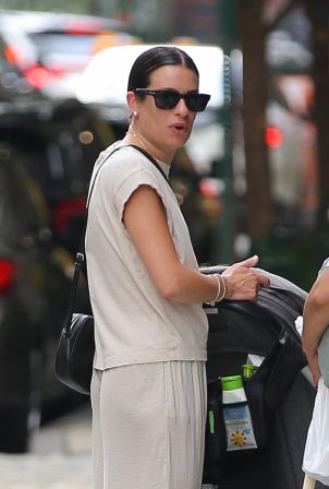 Lea Michele - Is having a  casual stroll while in New York